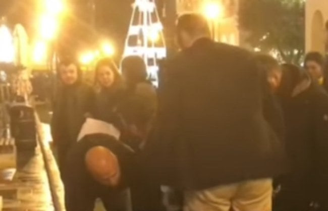 Θεσσαλονίκη: Η στιγμή της σύλληψης επίδοξου τσαντάκια (βίντεο)